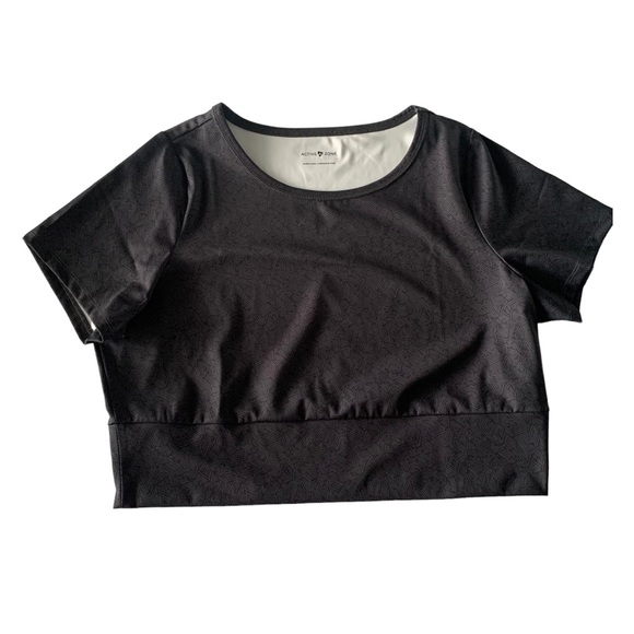 Printed Short-Sleeve Crop Top - Active Zone - Picture 3 of 7
